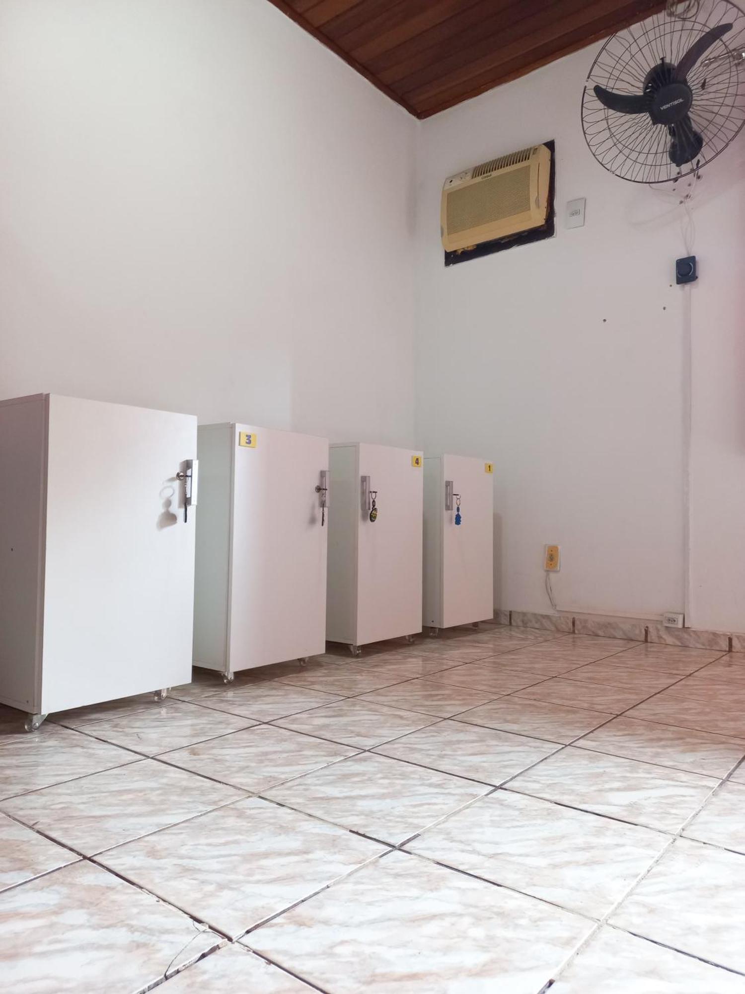 Hostel E Pousada Blue Lagoon Vila do Abraao Номер фото